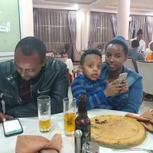 Meet your Posher, Saba